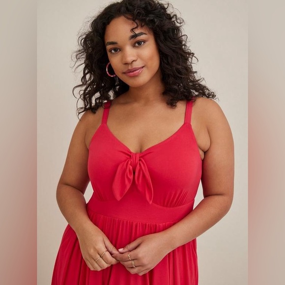 Plus Size - Picture 3 of 8